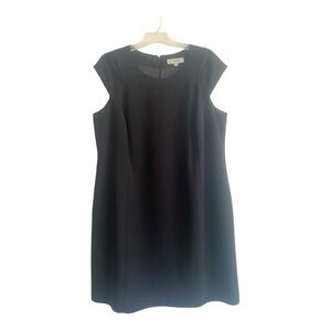 Jones Studio Separates Plus Size Black Suit Dress
Size 20W